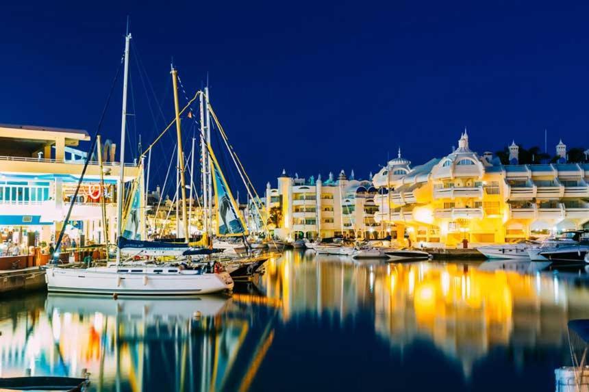 Sweet Home In Puerto Marina Benalmadena Luaran gambar